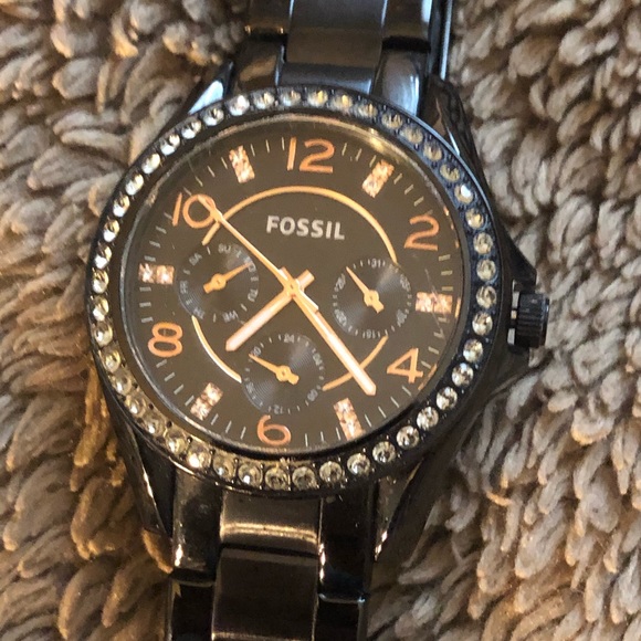 FOSSIL WATCH - Picture 6 of 8